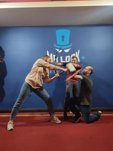Halo superbohaterowie? Pali się!