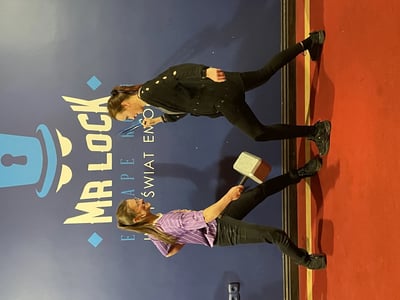 Zaskakujący i wciągający!