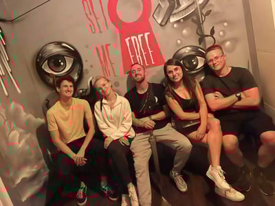 Fabuła pełną gębą!