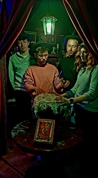 FENIKS - KLĄTWA OGNIA