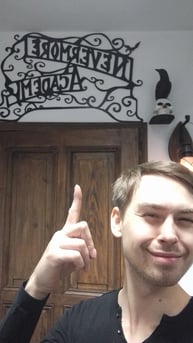 WEDNESDAY - Akademia Dziwolągów