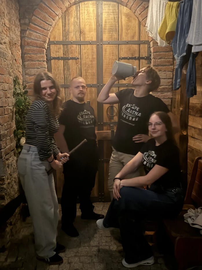 KSIĘŻYCOWA NOC