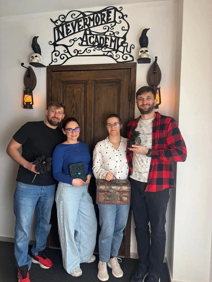 WEDNESDAY - Akademia Dziwolągów