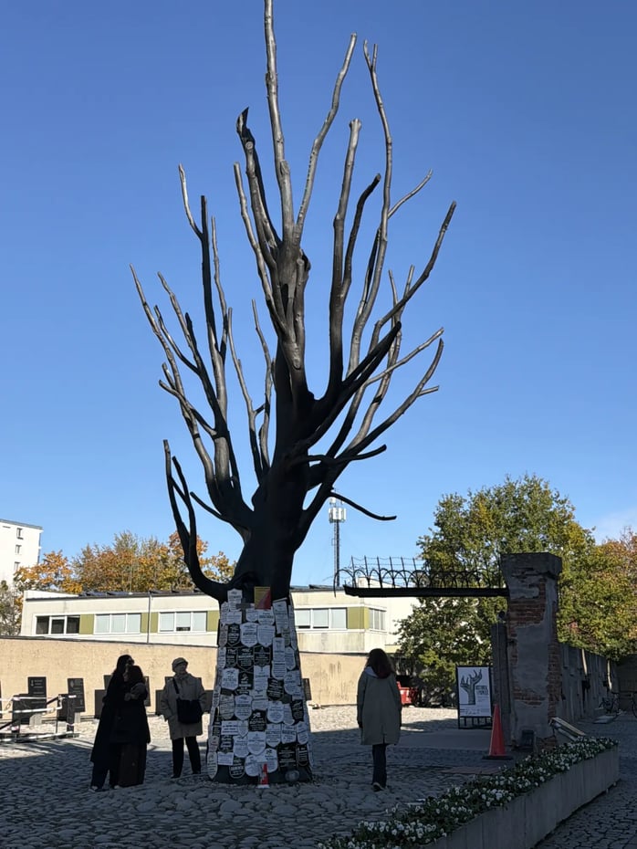 Powstanie Warszawskie: Ostatni Meldunek